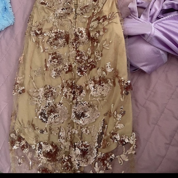 Dress - Picture 3 of 4